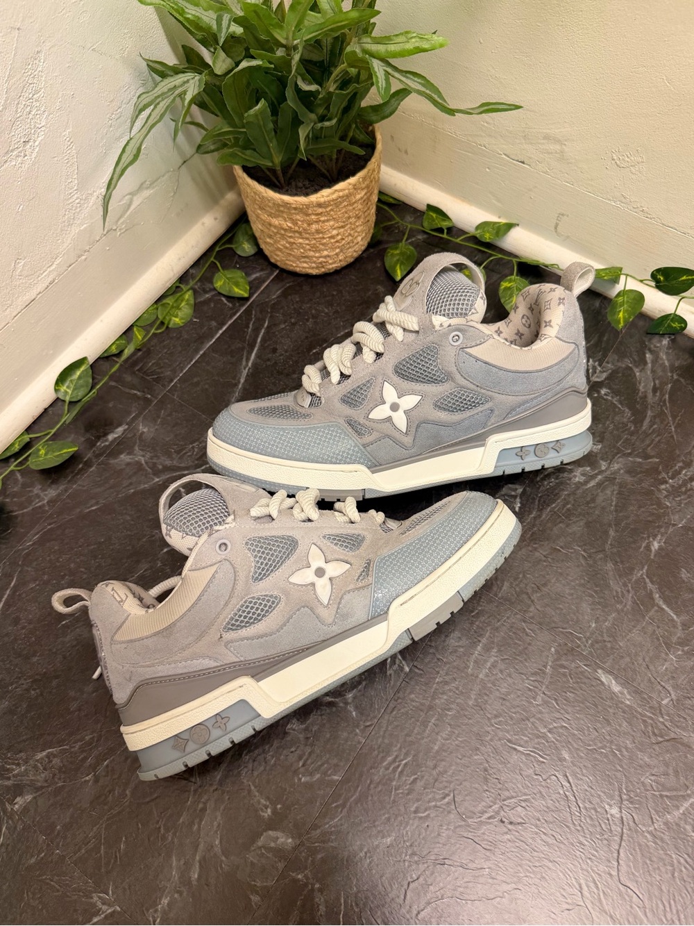 Louis Vuitton - Skate - Grey